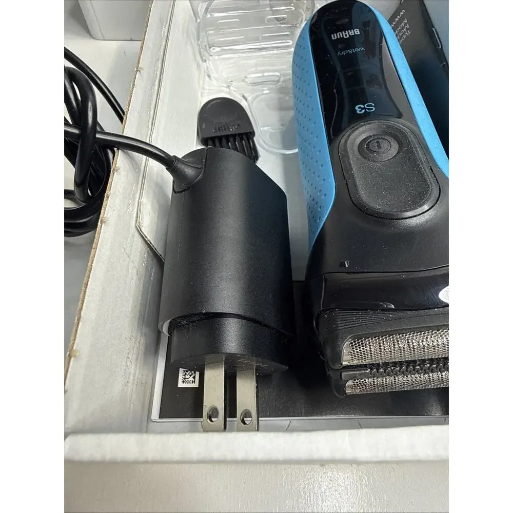 Braun Series 3 Wet/Dry Shaver 3010s with Charger